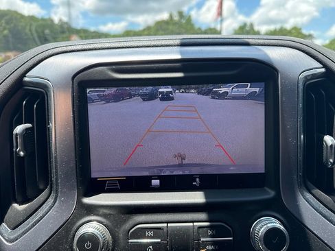 Used 2019 GMC Sierra 1500 SLT w/ SLT Premium Package RWD image 18