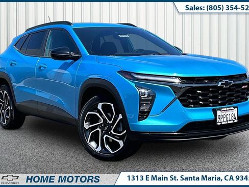 Used 2025 Chevrolet Trax RS w/ Sunroof Package FWD image 1