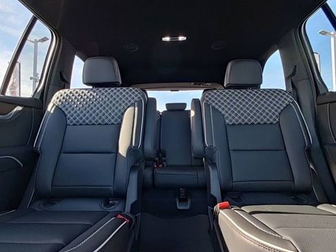 New 2026 GMC Acadia Denali w/ Super Cruise Package FWD image 28