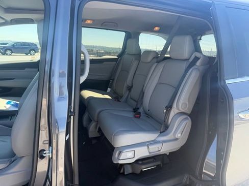 Certified 2024 Honda Odyssey EX-L image 15