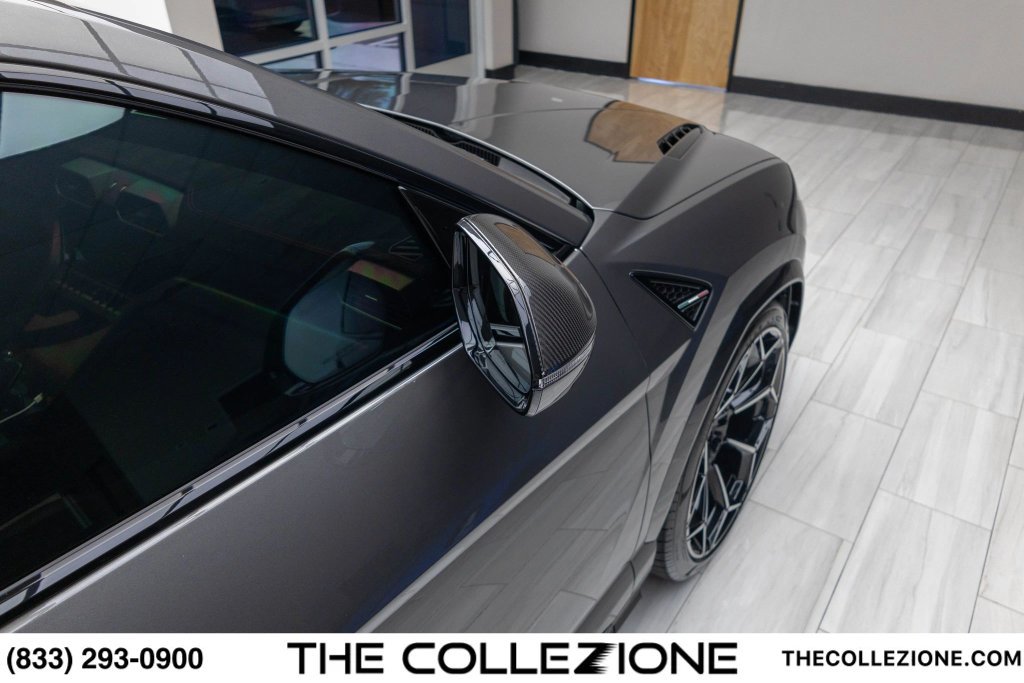 Used 2023 Lamborghini Urus Performante AWD/4WD image 35