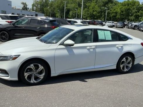 Used 2020 Honda Accord EX image 4
