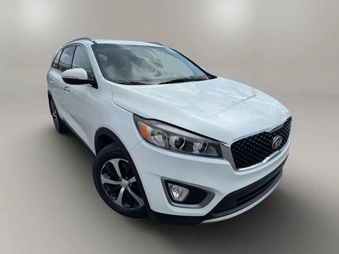 Used 2016 Kia Sorento EX FWD image 2