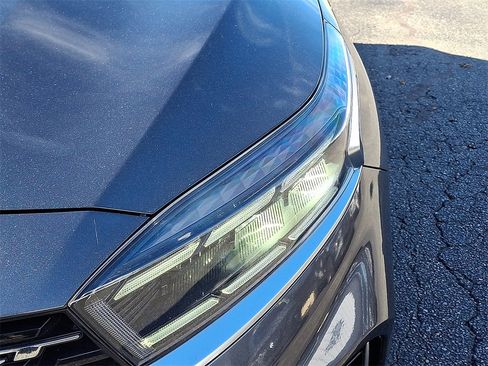 Used 2022 Kia Forte GT w/ GT Technology Package image 9