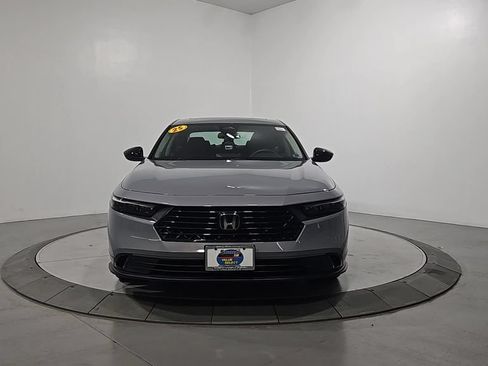 Used 2025 Honda Accord SE image 8