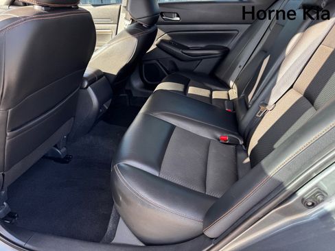 Used 2020 Nissan Altima 2.5 SR image 13