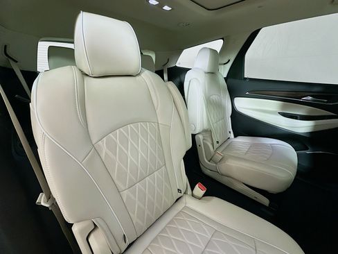 Used 2024 Buick Enclave Avenir w/ Avenir Technology Package image 29
