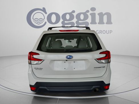Used 2021 Subaru Forester AWD/4WD image 4