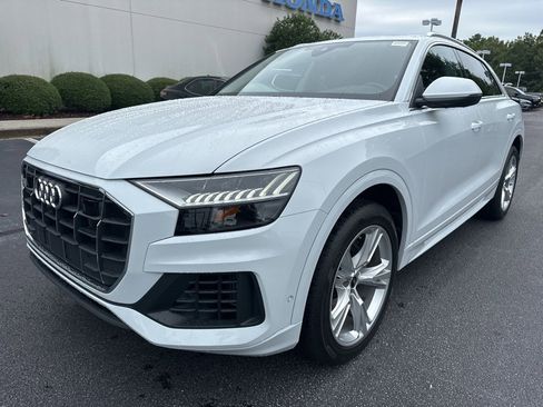Used 2023 Audi Q8 Premium Plus image 7