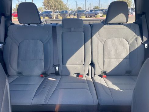 Used 2023 RAM 1500 Big Horn AWD/4WD image 19