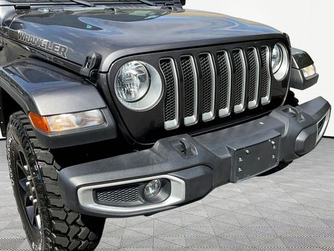 Used 2023 Jeep Wrangler Unlimited Sahara AWD/4WD image 32