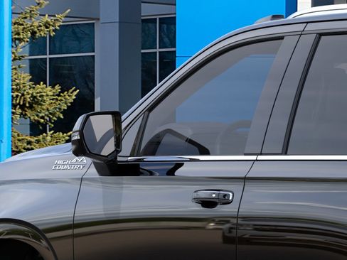 New 2026 Chevrolet Tahoe High Country AWD/4WD image 36