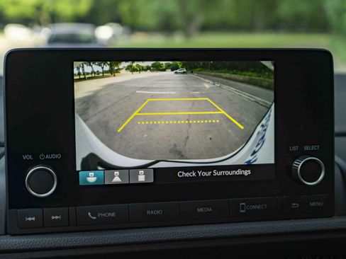 Used 2024 Honda CR-V LX image 30