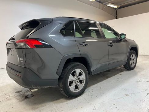 Used 2022 Toyota RAV4 XLE image 9