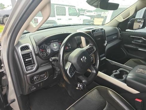 Used 2022 RAM 1500 Laramie w/ Laramie Southwest Edition AWD/4WD image 9