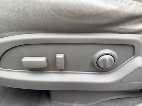 Used 2014 Buick Enclave Leather w/ Trailering Provision Package image 18