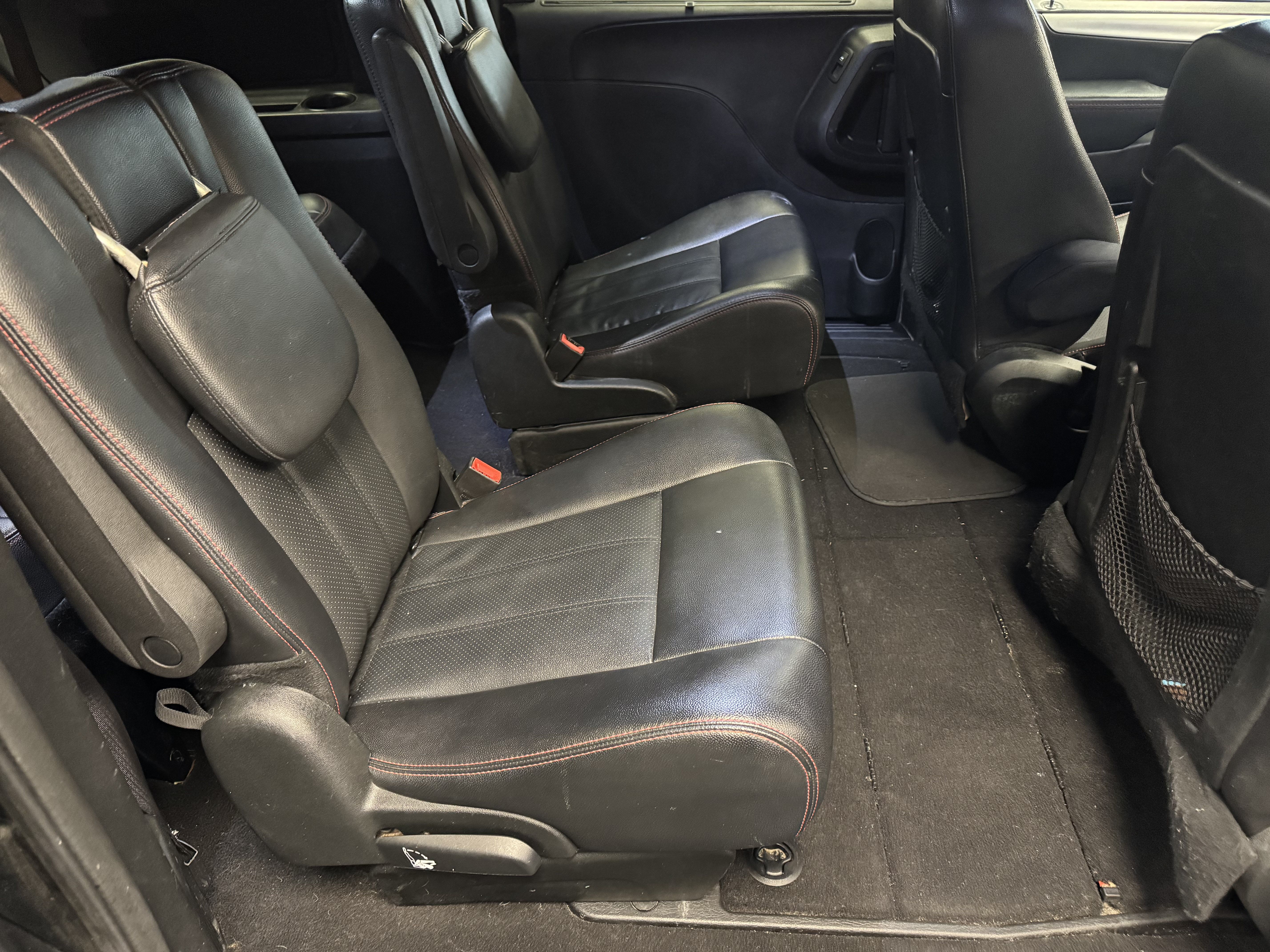Used 2018 Dodge Grand Caravan GT FWD image 16