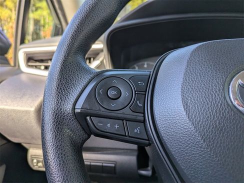 Used 2024 Toyota Corolla LE image 21