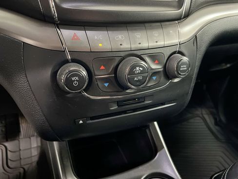 Used 2014 Dodge Journey Crossroad w/ Flexible Seating Group AWD/4WD image 17