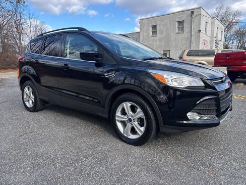 Used 2016 Ford Escape SE w/ Equipment Group 201A image 8