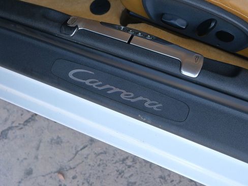 Used 1999 Porsche 911 Carrera image 40