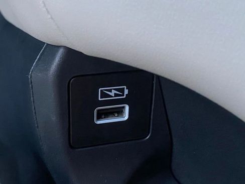 Certified 2023 Honda HR-V LX image 24