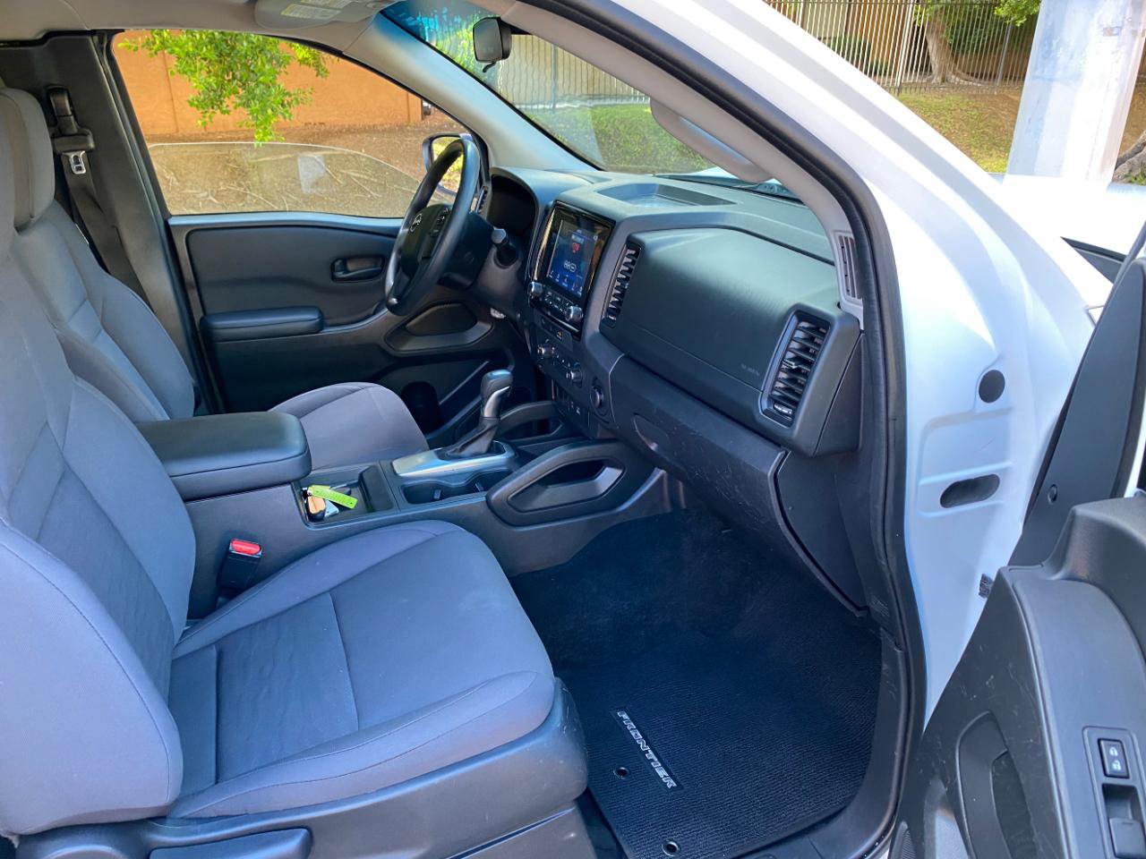 Used 2024 Nissan Frontier S RWD image 45