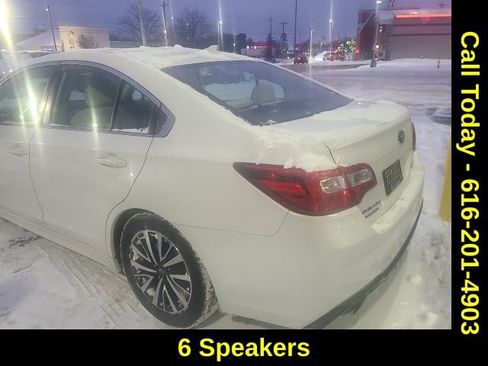 Used 2019 Subaru Legacy 2.5i Premium image 3