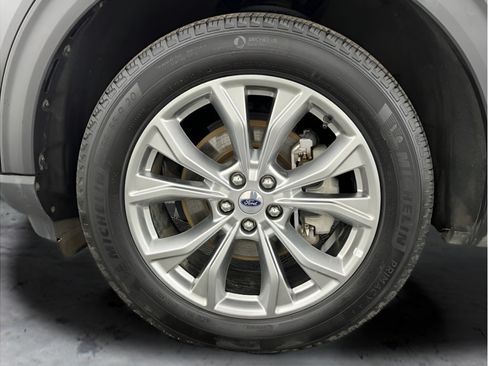Used 2024 Ford Explorer Limited AWD/4WD image 22