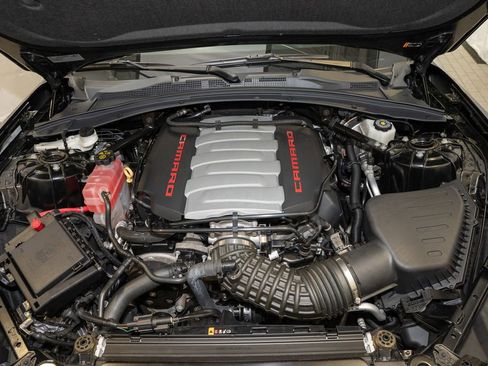 Used 2021 Chevrolet Camaro SS image 23