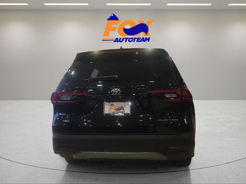 Used 2026 Toyota Grand Highlander AWD image 4