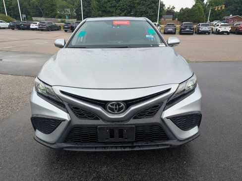 Used 2023 Toyota Camry SE w/ Cold Weather Package AWD/4WD image 9