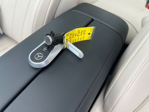 Used 2025 Mercedes-Benz E 350 E 350 image 26