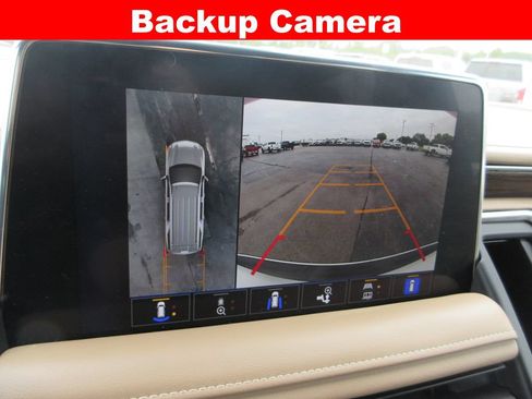 Used 2023 Chevrolet Tahoe Premier w/ Premium Package 2 AWD/4WD image 20