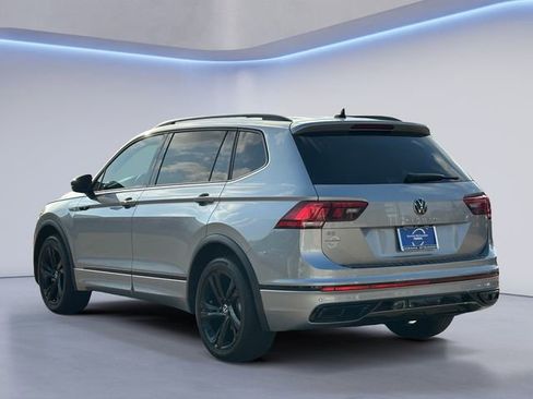 Used 2023 Volkswagen Tiguan SE R-Line image 5