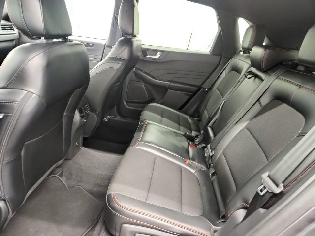 Used 2025 Ford Escape ST-Line FWD image 18