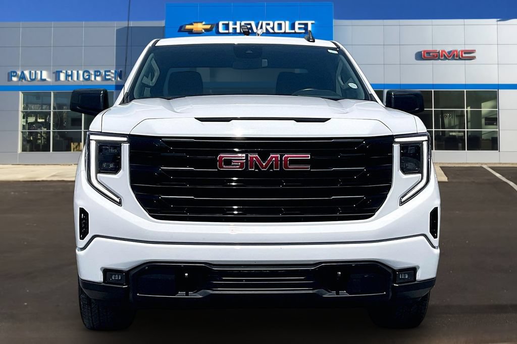 Used 2024 GMC Sierra 1500 Elevation AWD/4WD image 2