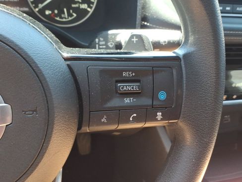Used 2021 Nissan Rogue SV AWD/4WD image 18