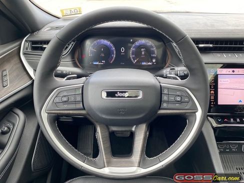 New 2026 Jeep Grand Cherokee Limited AWD/4WD image 18