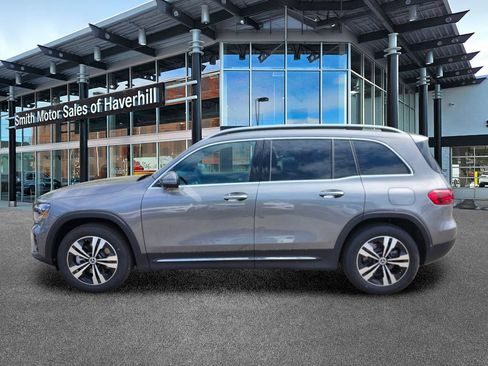 Used 2026 Mercedes-Benz GLB 250 4MATIC image 2