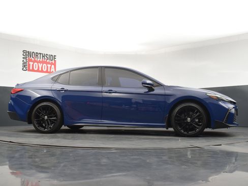 Used 2025 Toyota Camry SE w/ Convenience Package FWD image 29