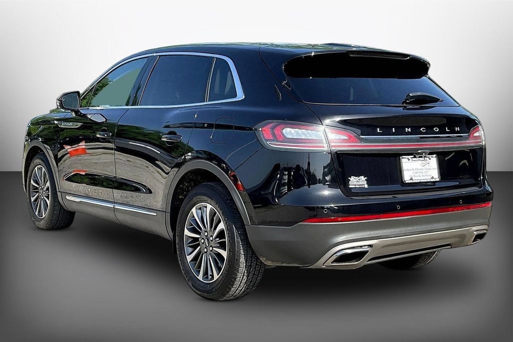 Used 2022 Lincoln Nautilus AWD w/ Premium Package image 4