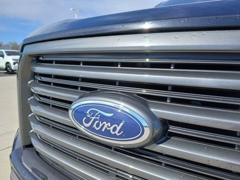 Used 2017 Ford F150 XLT w/ Equipment Group 302A Luxury image 9