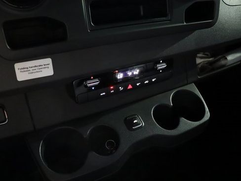 Used 2021 Mercedes-Benz Sprinter 3500 image 27