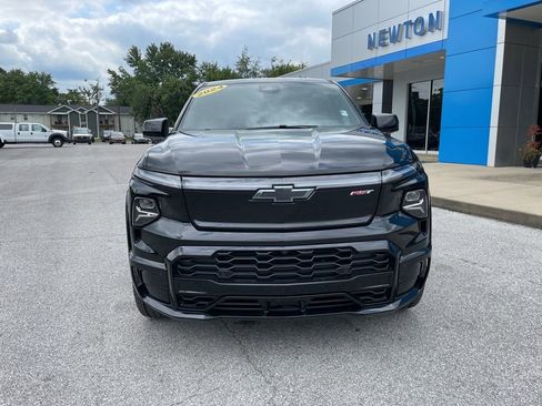 New 2024 Chevrolet Silverado EV RST AWD/4WD image 3