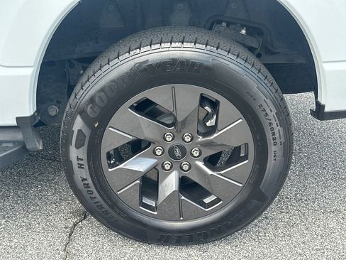Certified 2024 Ford F150 Lightning Flash AWD/4WD image 22