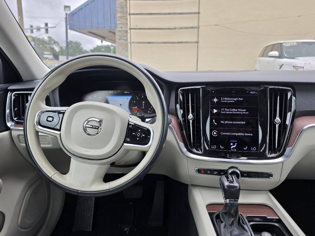 Used 2021 Volvo S60 T5 Momentum w/ Premium Package FWD image 15