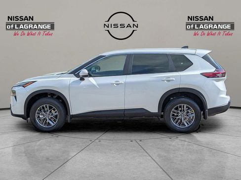 New 2026 Nissan Rogue SV image 8
