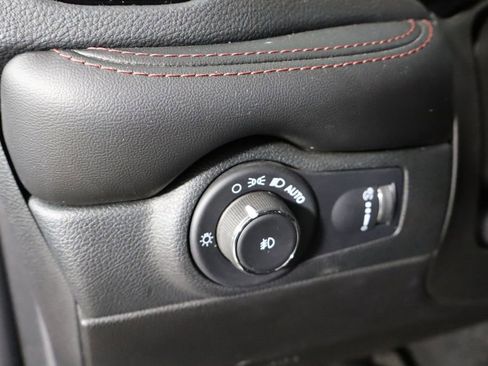 Used 2022 Dodge Durango R/T w/ Blacktop Package AWD/4WD image 24