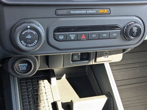 New 2025 Ford Maverick Lobo image 23